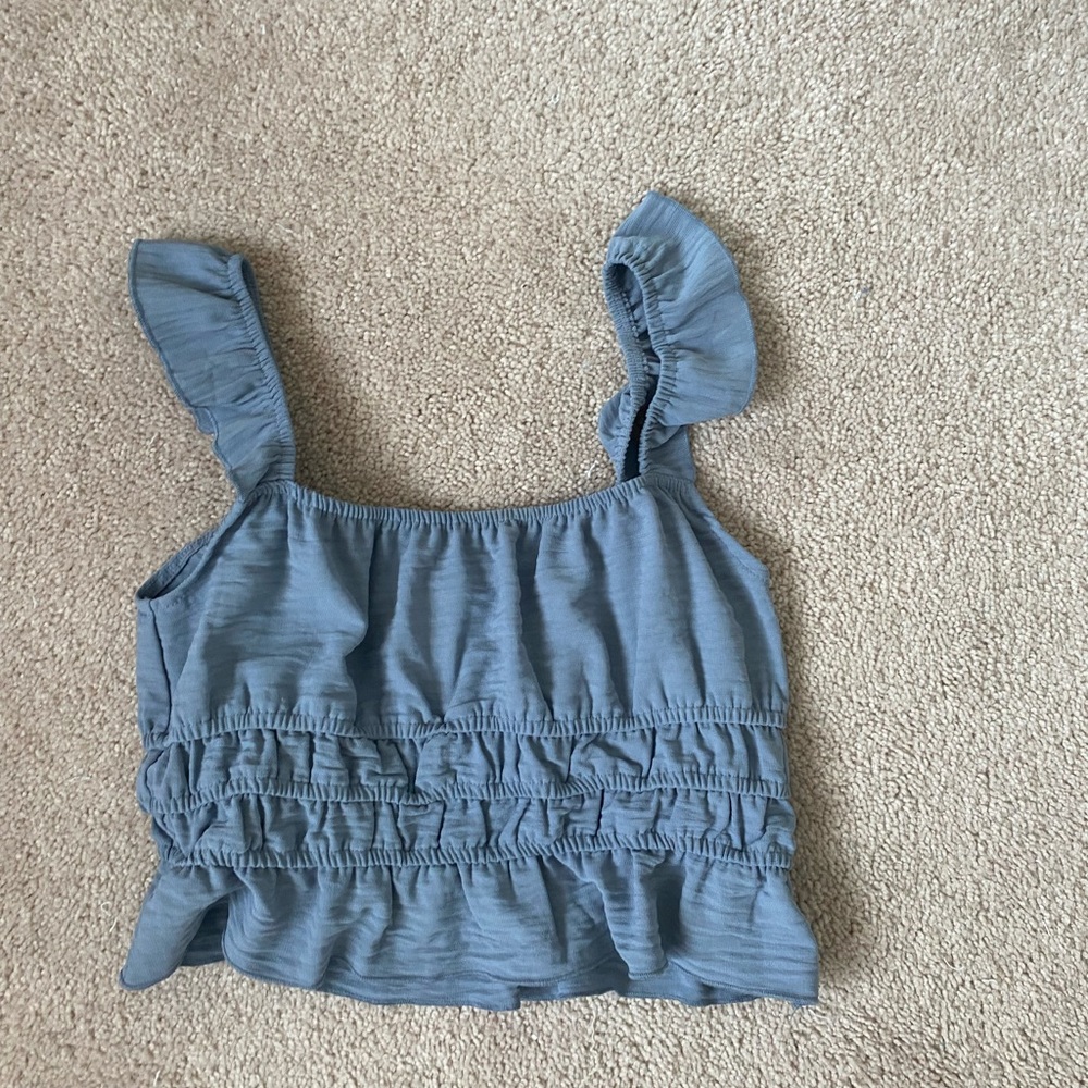 Light blue cropped tank top, ruffled, cinched waist